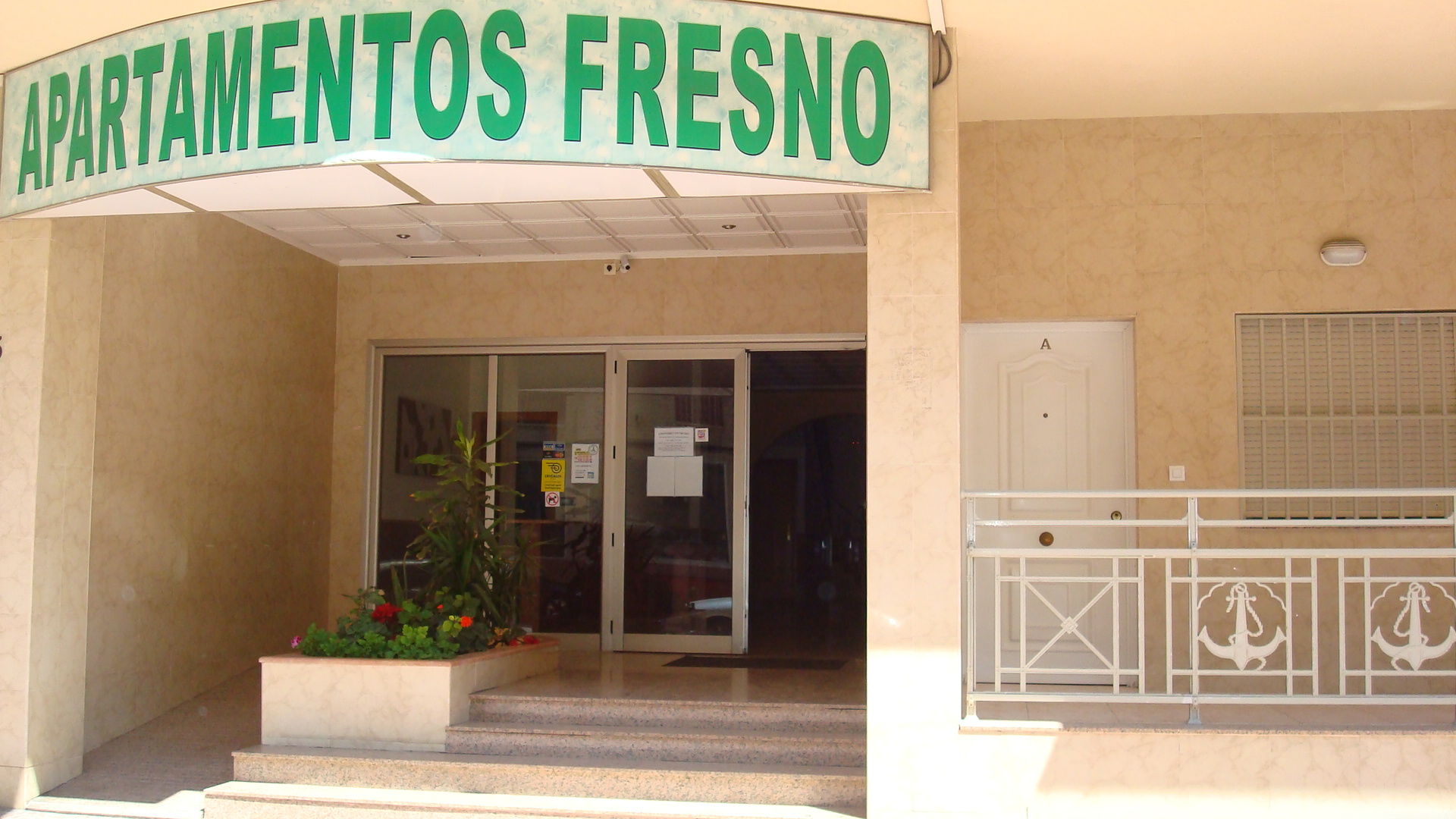 Apartamentos Turisticos Fresno Torrevieja Ngoại thất bức ảnh